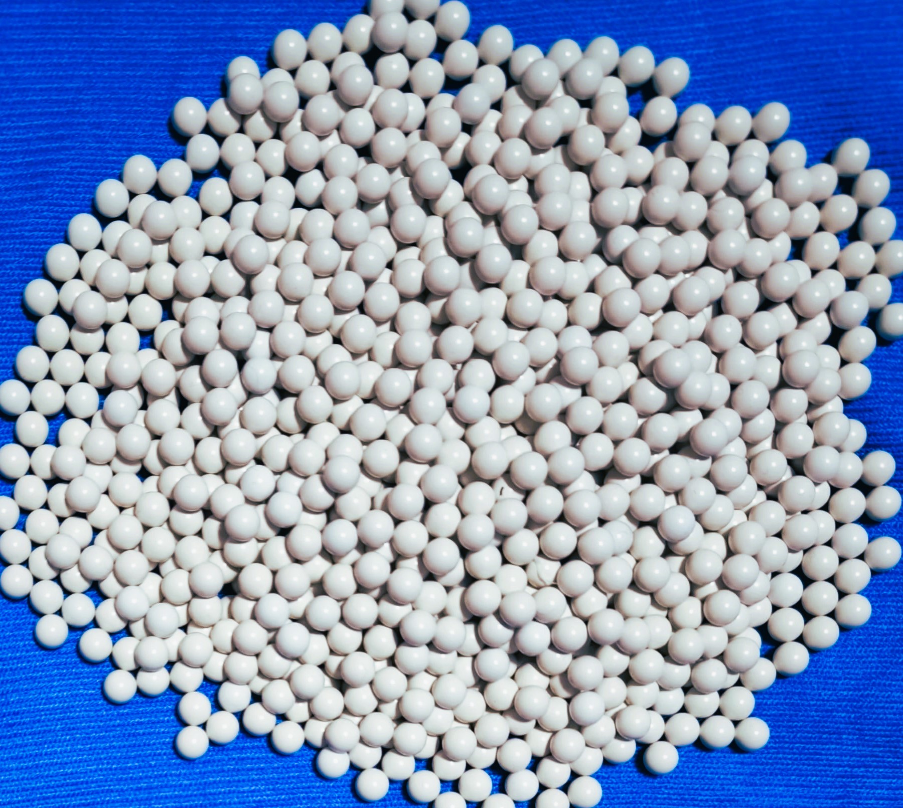 A real photo of BBS G&G Armament 0.28g 3550 pcs by Cosmin (2)