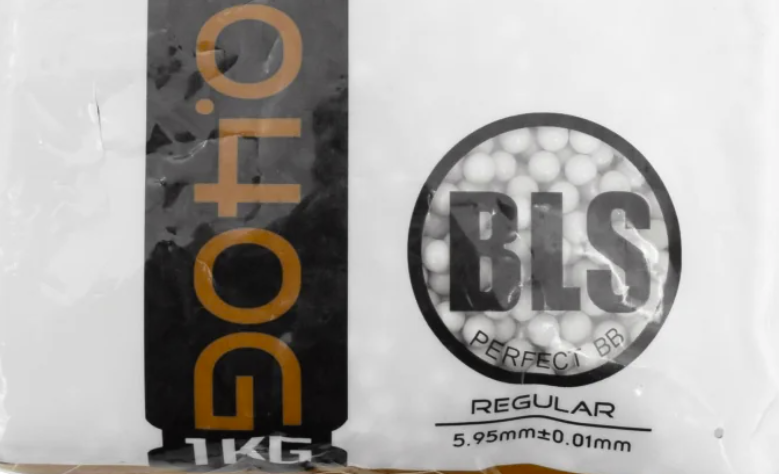 A real photo of BBs BLS Precision 0.40g 2500pcs by Solo (4)