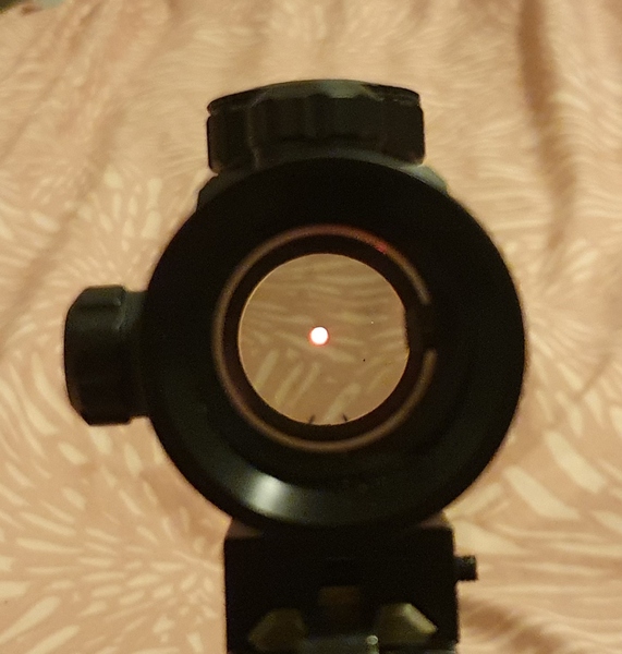 A real photo of Red Dot Sight 1x35 Vector Optics by Andrei  (4)