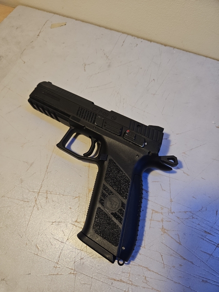 A real photo of Replica ASG CZ 75 P-09 Green Gas by Mihai (5)