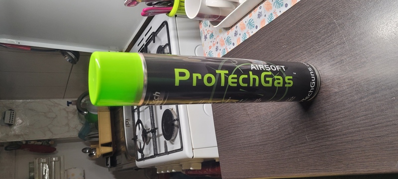 A real photo of Green Gas Pro Tech 750 ml by Zoli (3)