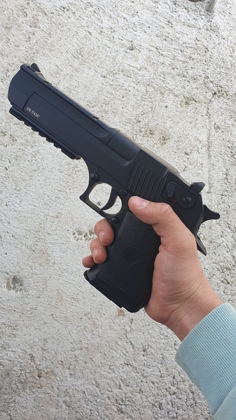 A real photo of CM.121S electric pistol Mosfet Edition Cyma by Andrei (5)