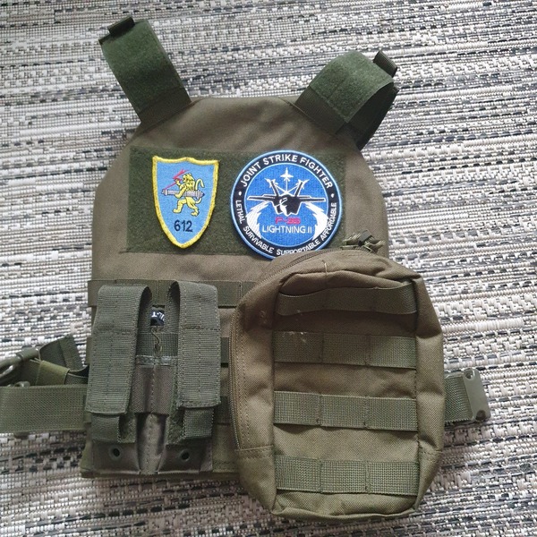 A real photo of Tactical Vest Plate Carrier with Inserts 8Fields Olive by Fârte Andrei (3)