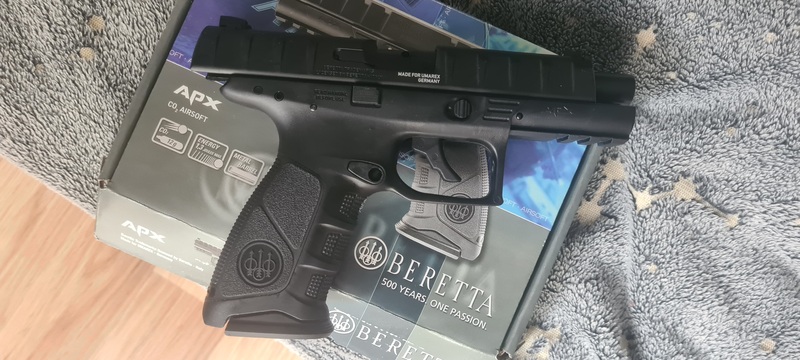 A real photo din Replica Beretta APX CO2 by Alex  (1)
