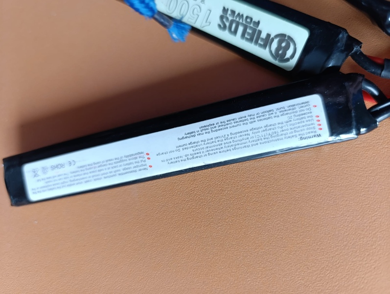 A real photo of Battery Li-Po 11.1V/1500mAh 20/40C Deans 8Fields by RYAN (4)