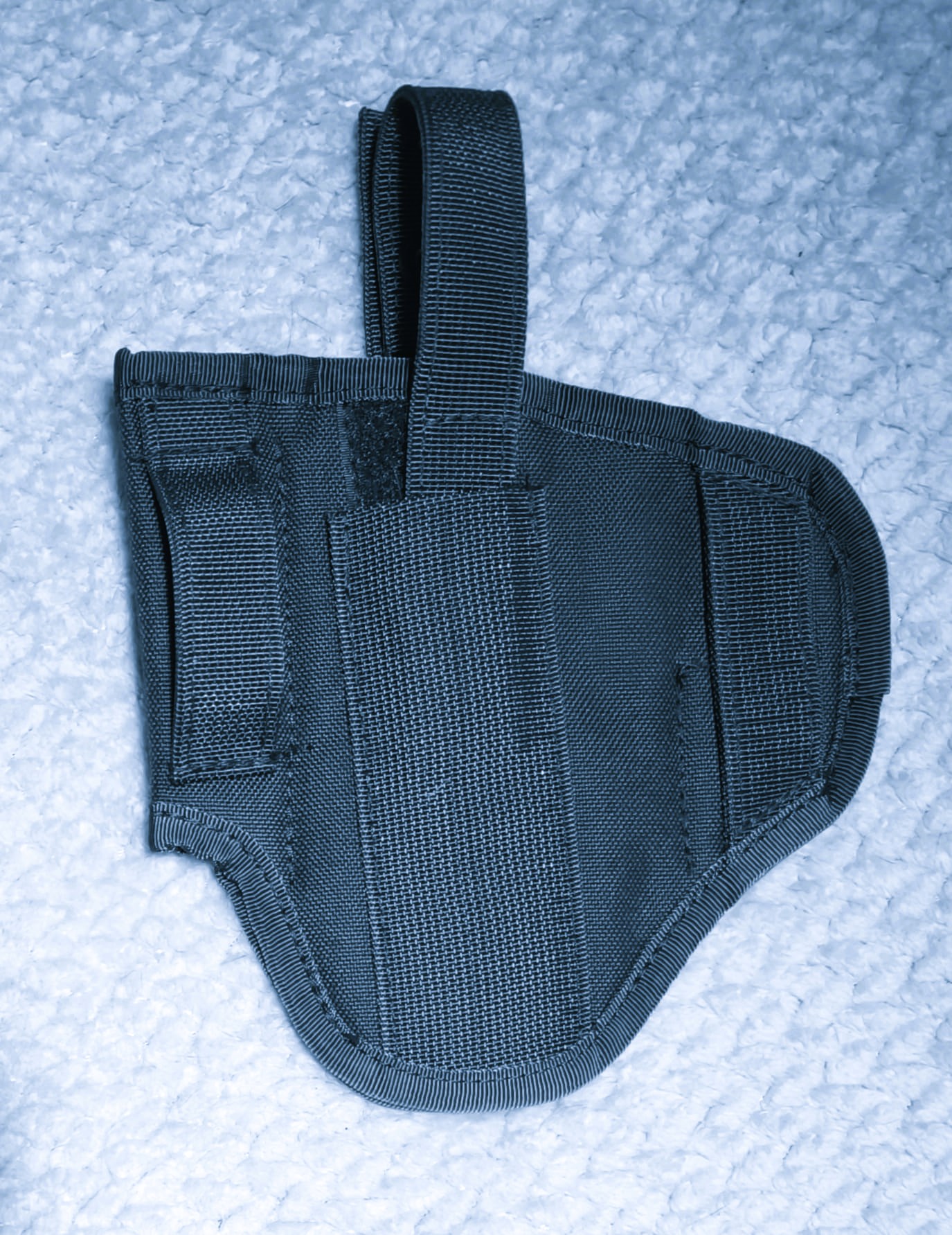 A real photo of Toc pistol curea ambidextru 8Fields Negru by Solo (3)