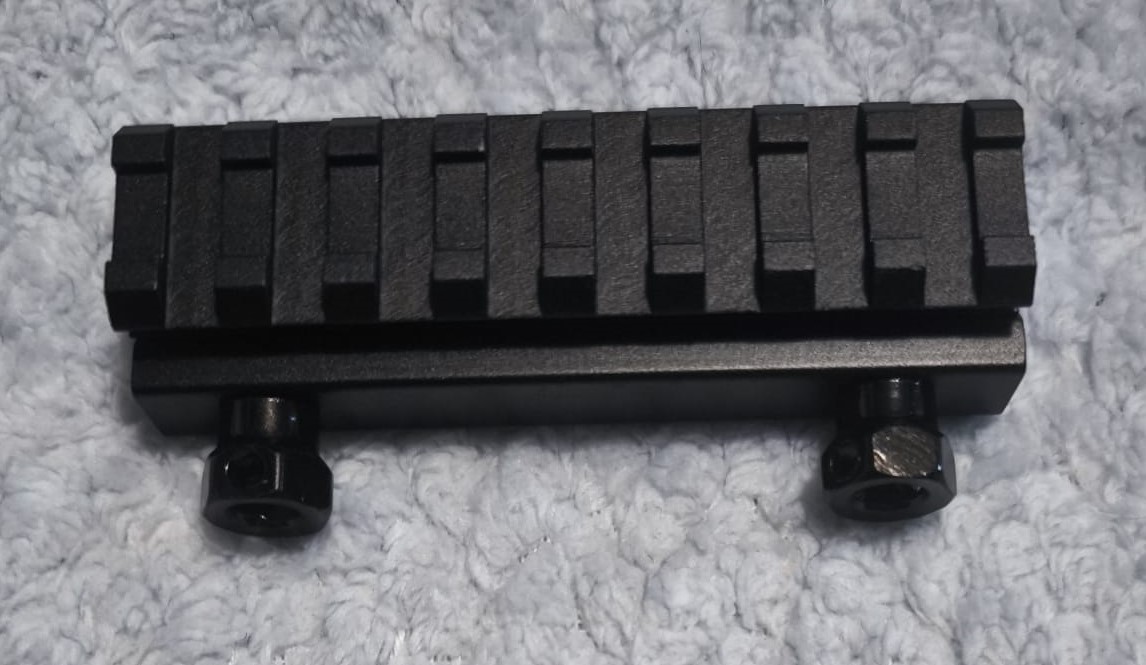 A real photo of Riser Rail Weaver 8 Slots 1/2 inch JS-Tactical by Cosmin (3)