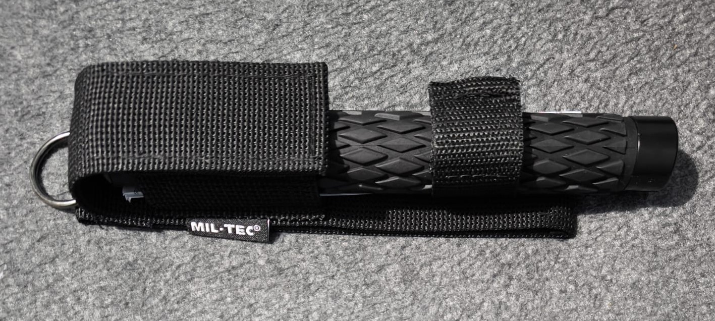 A real photo of Baston telescopic 53 cm cu pouch Mil-Tec by Dax (8)