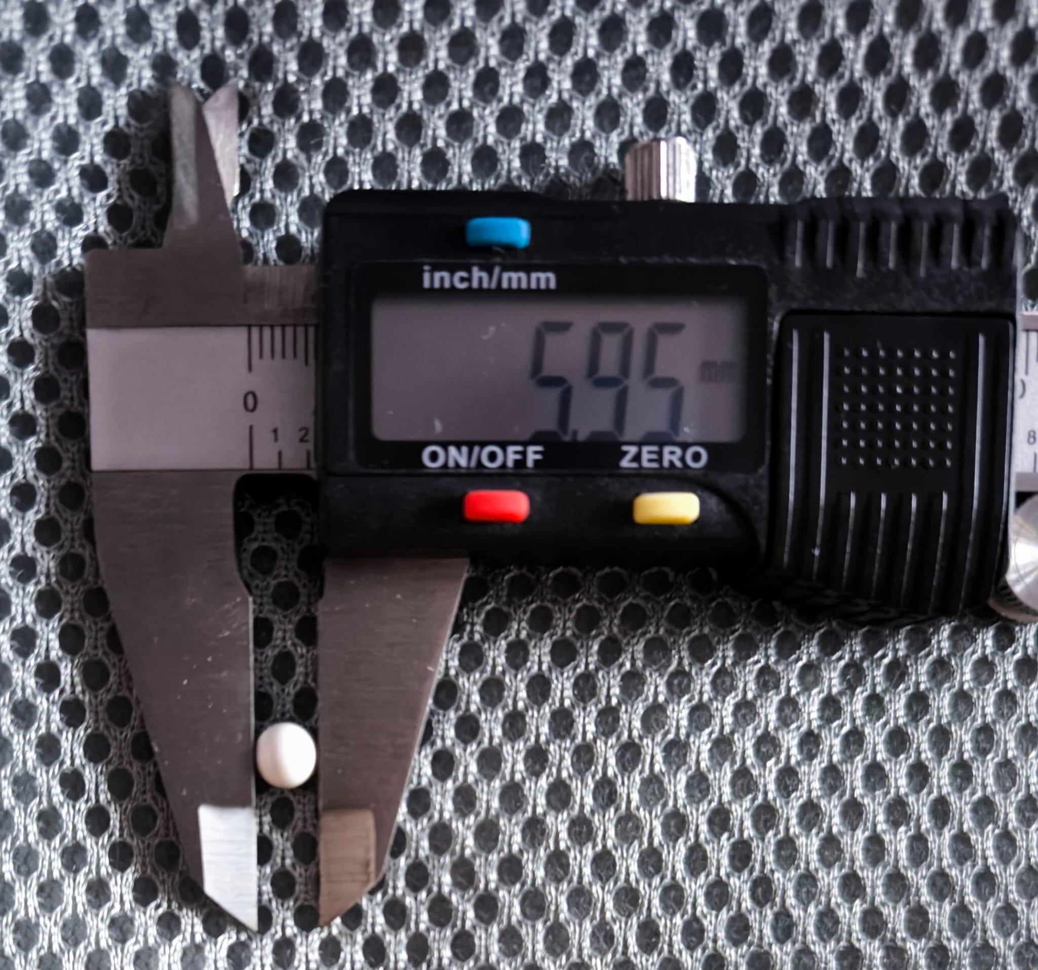 A real photo of Kalashnikov BB lövedékek  0.20g / 5000 db by Cosmin (5)
