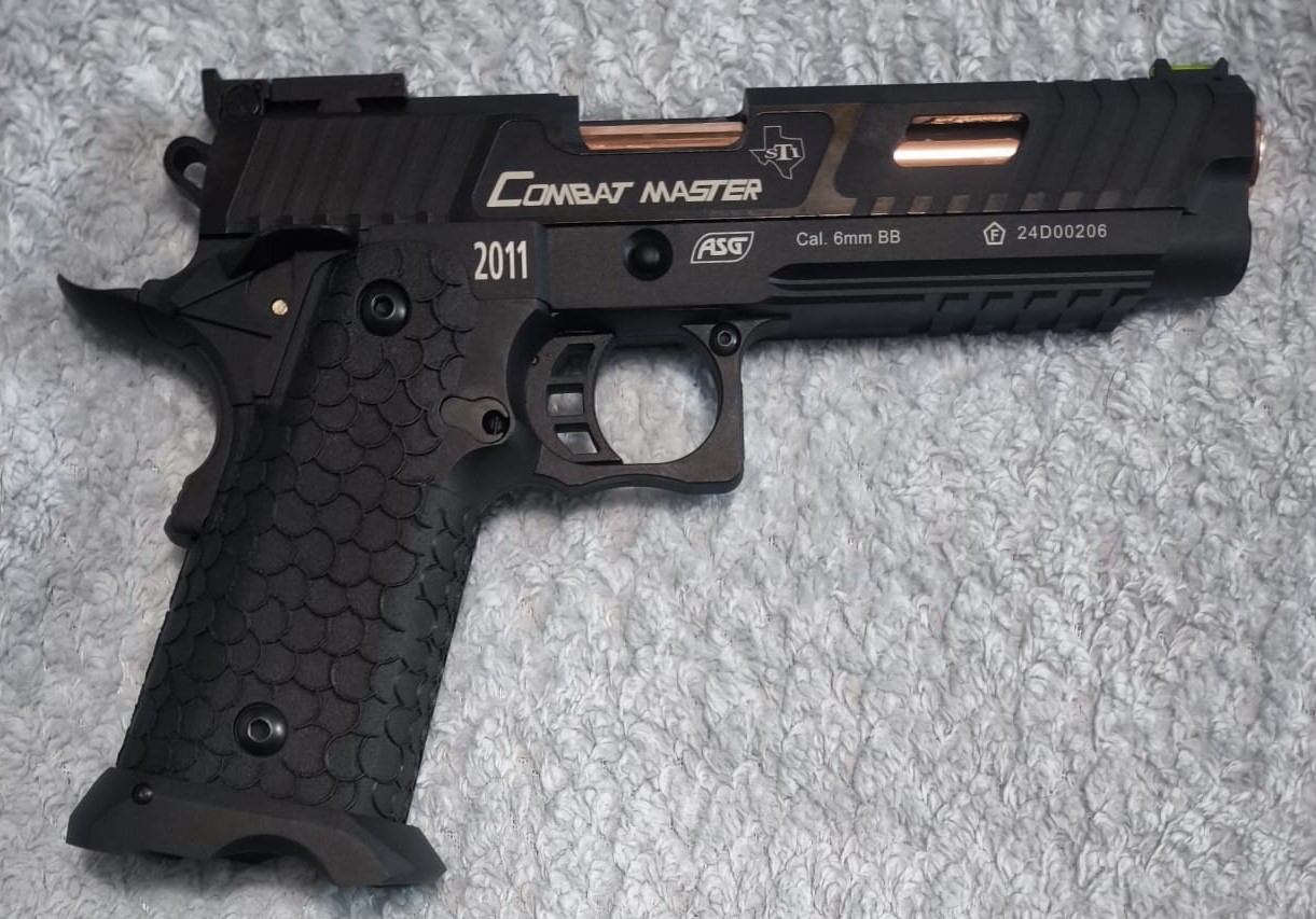 A real photo of Replica Combat Master CO2 STI by Andy (4)