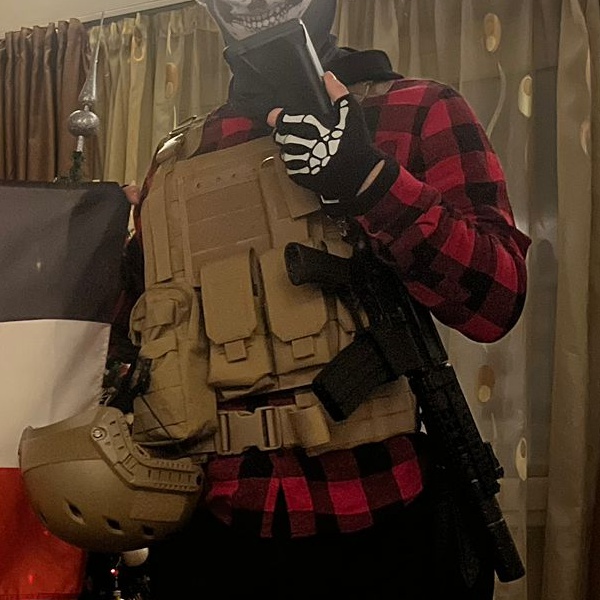 A real photo of Tactical Vest MBSS Plate Carrier Coyote by Hans (4)