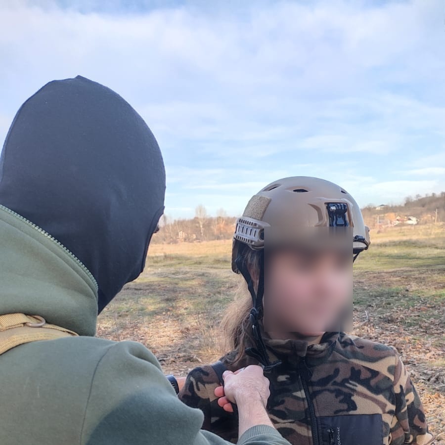 A real photo of Balaclava Invader Gear Black by Hans (5)