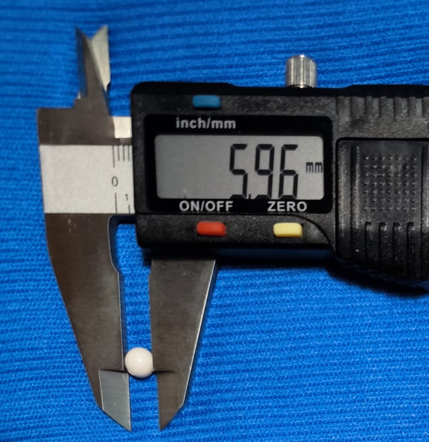 A real photo of Kalashnikov BB lövedékek, 0.25g / 4000buc by Cosmin (5)