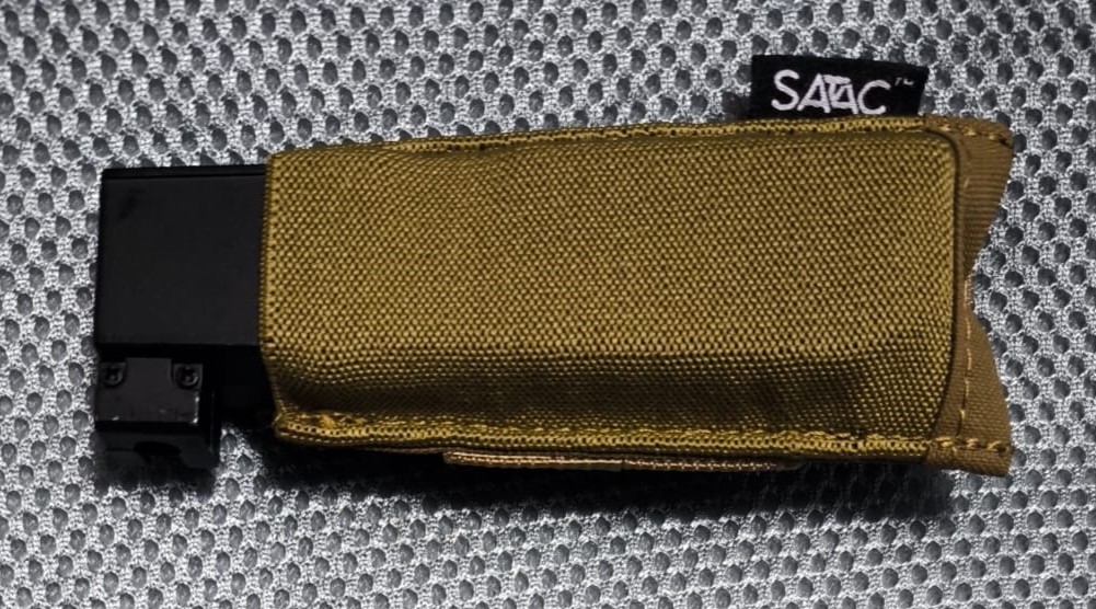 A real photo of Portincarcator single pistol Specna Arms Tan by Andy (2)