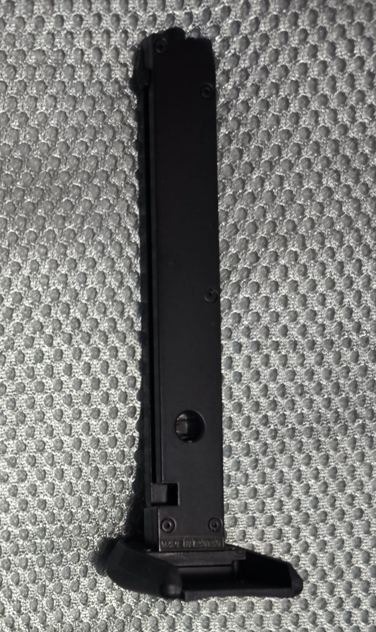 A real photo of Incarcator Walther P99 DAO CO2 by Cosmin (2)