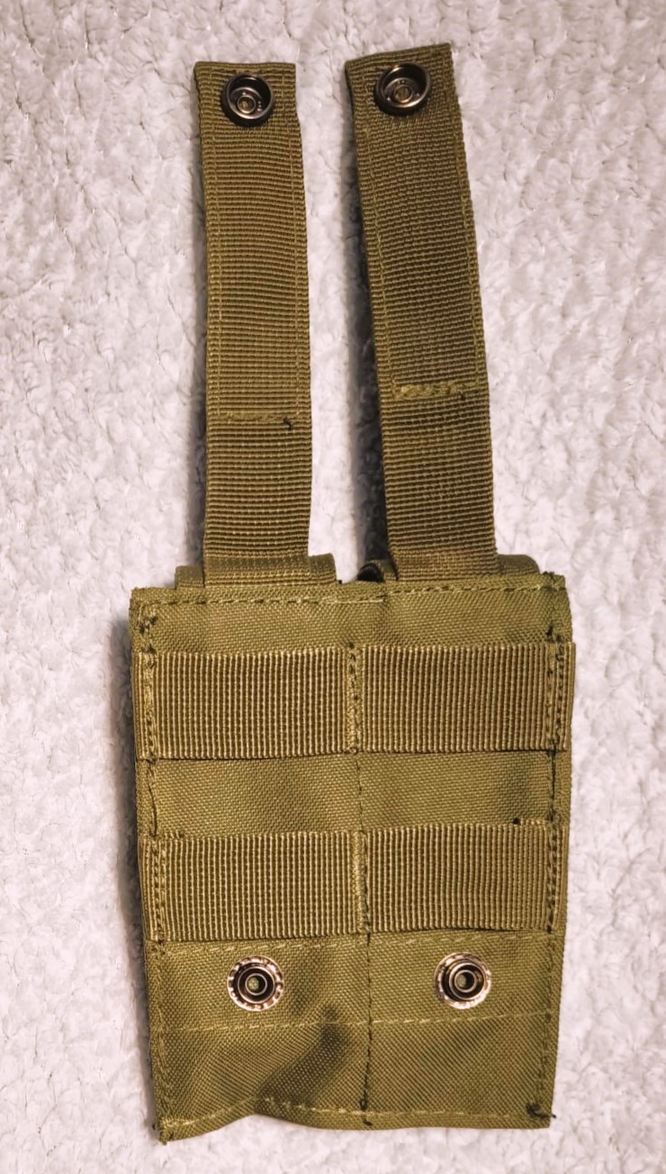A real photo of Portincarcator dublu pistol Coyote by Solo (1)