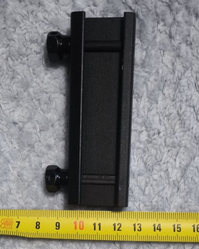 A real photo of Riser Rail Weaver 8 Slots 1/2 inch JS-Tactical by Cosmin (2)
