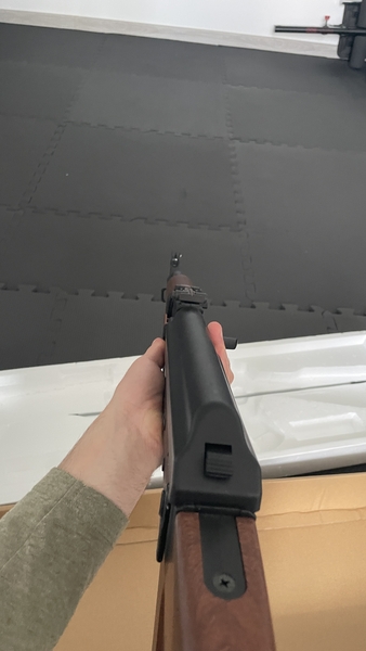A real photo of Assault rifle AK47 Cyma (CM.522) by Alexandru (4)