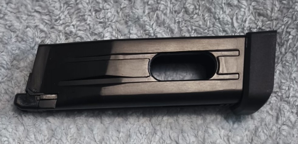 A real photo of Replica Combat Master CO2 STI by Andy (3)