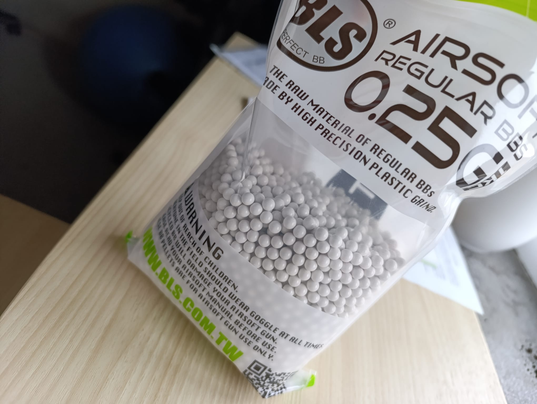 A real photo of BBS BLS 0.25 4000 pcs by RYAN (3)
