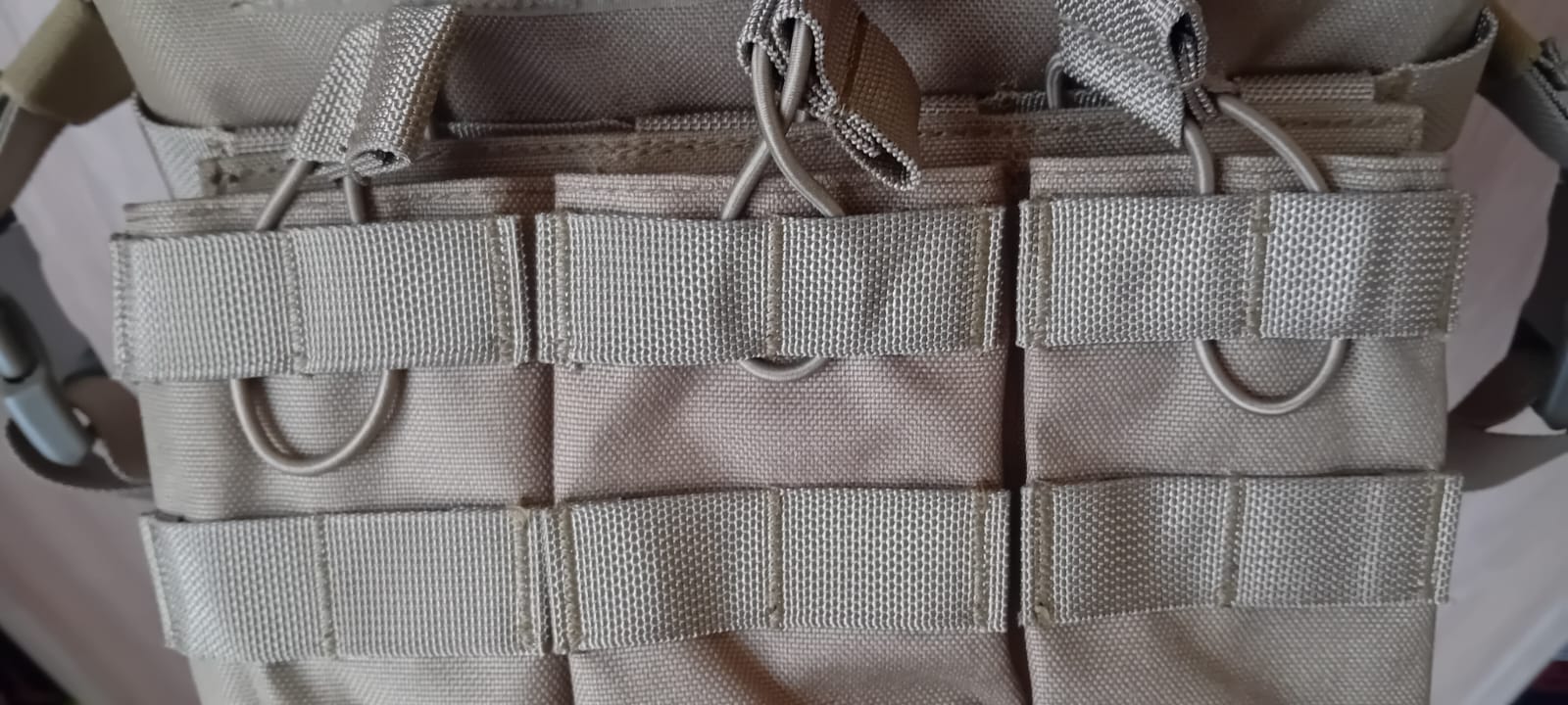 A real photo of Port incarcator triplu modular 8Fields TAN by Mexi (2)