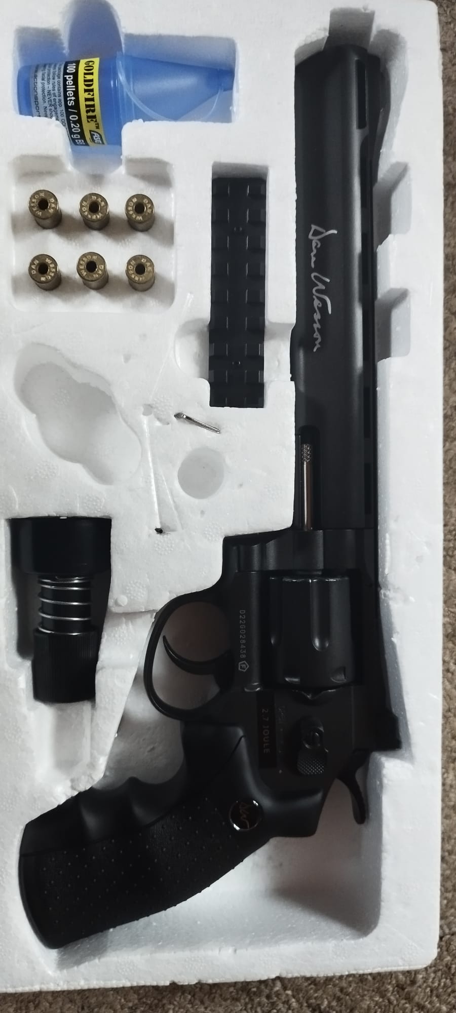 A real photo of ASG Dan Wesson 8'' CO2 Revolver by Robert (5)