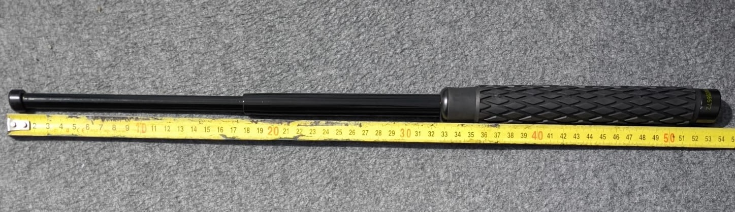 A real photo of Baston telescopic 53 cm cu pouch Mil-Tec by Dax (3)
