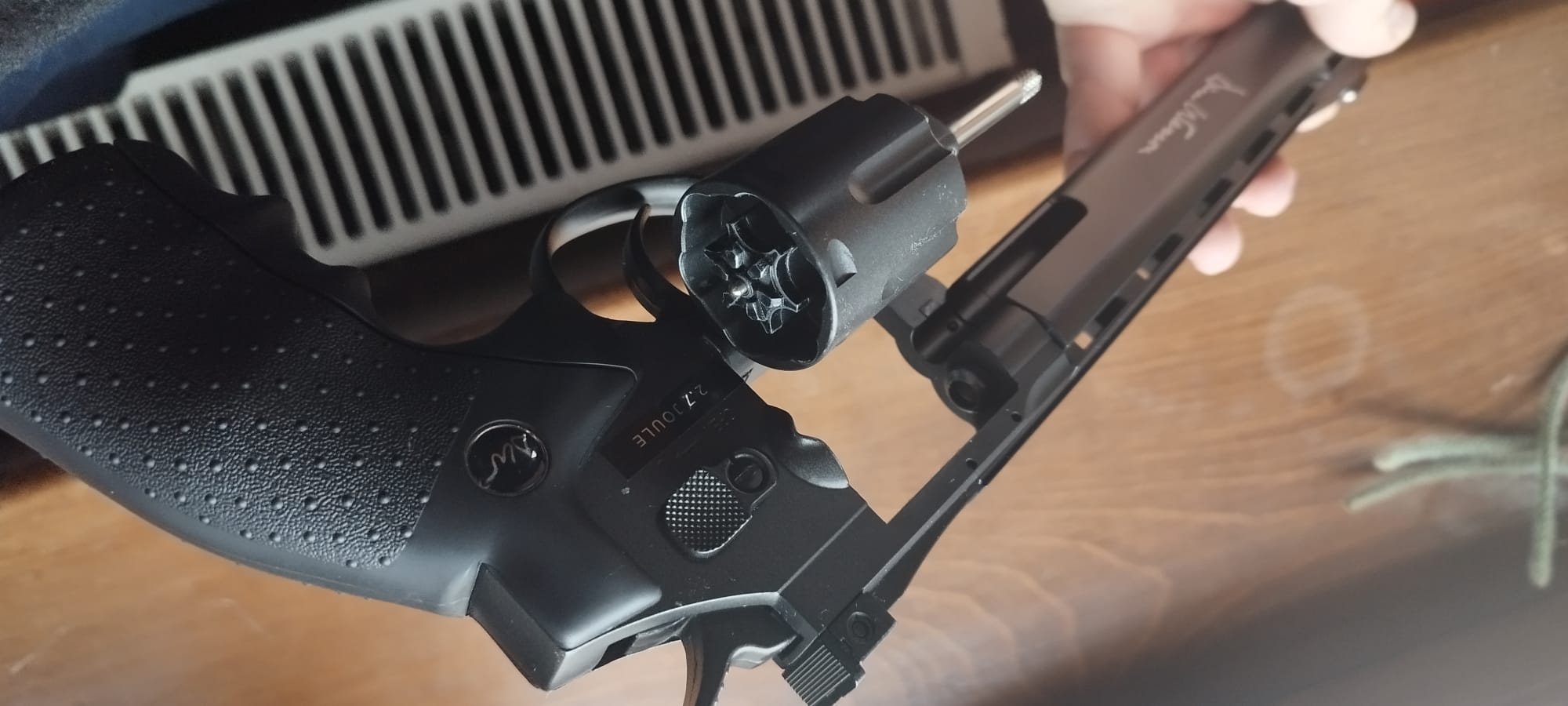 A real photo of ASG Dan Wesson 8'' CO2 Revolver by Robert (2)