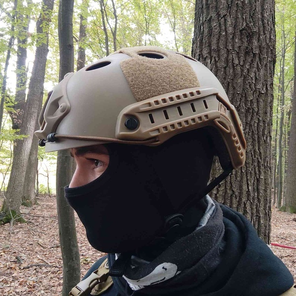 A real photo of Balaclava Invader Gear Black by Hans (1)