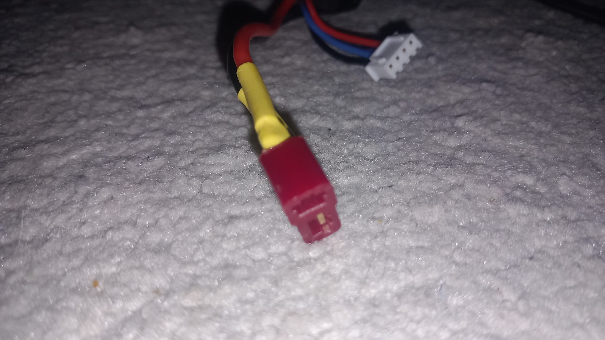 A real photo din Acumulator Li-Po 11.1V/1100mAh 15/30C 8Fields by Tiberiu N (1)