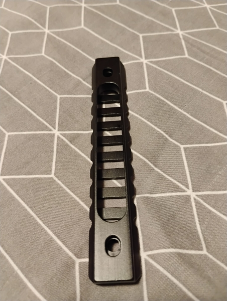 A real photo of KeyMod RIS rail 124 mm Vector Optics by Cosmin (4)