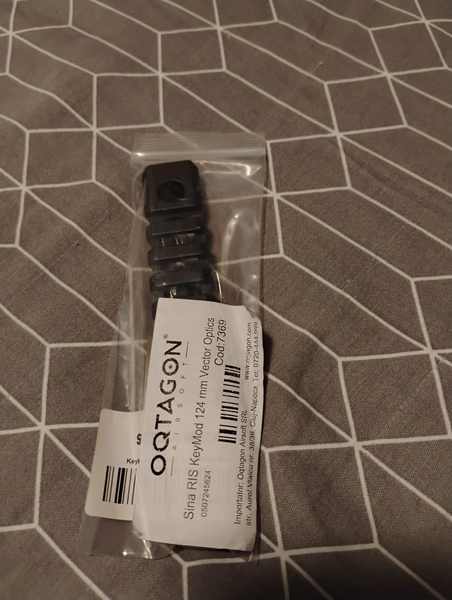 A real photo of KeyMod RIS rail 124 mm Vector Optics by Cosmin (3)