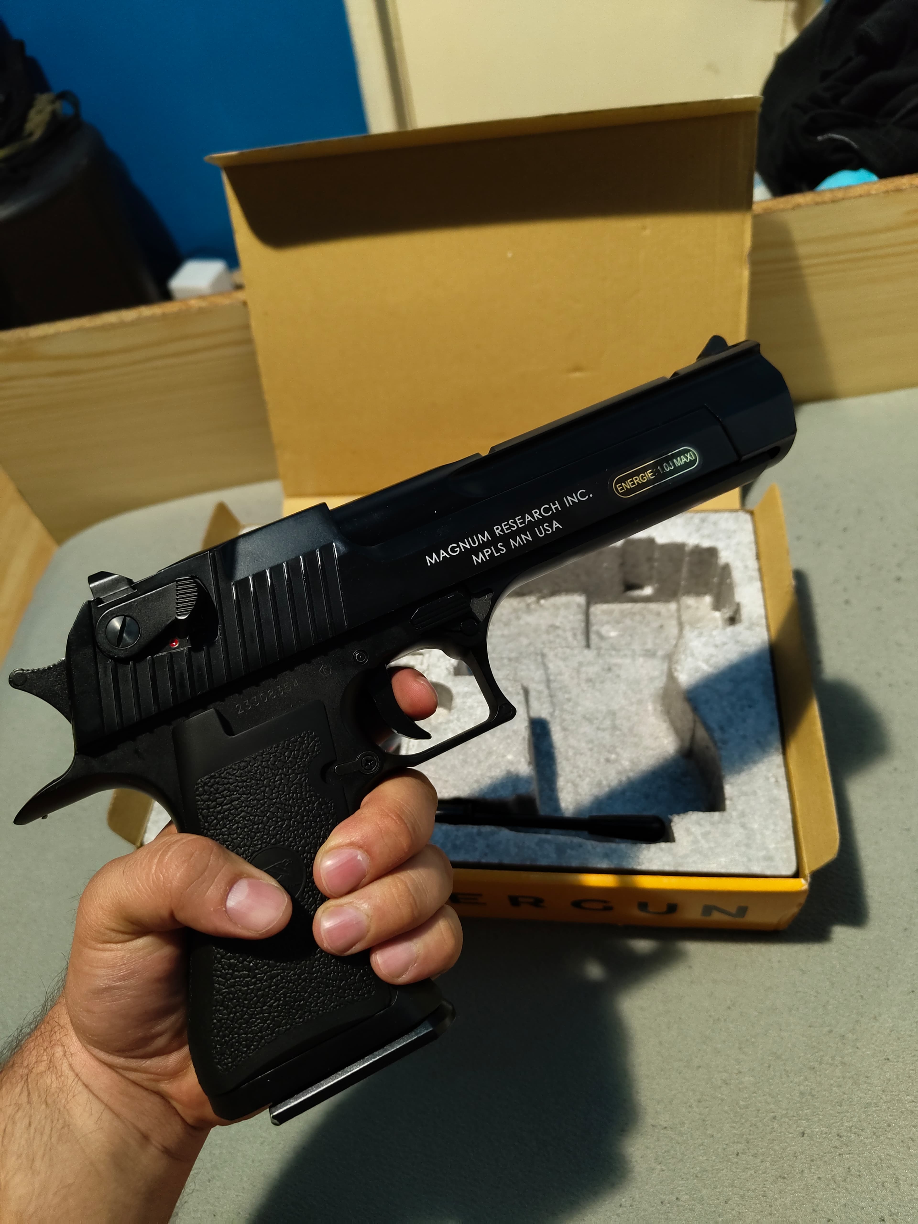 A real photo of Replica Desert Eagle .50AE Semi CO2 CyberGun by Alexandru (1)