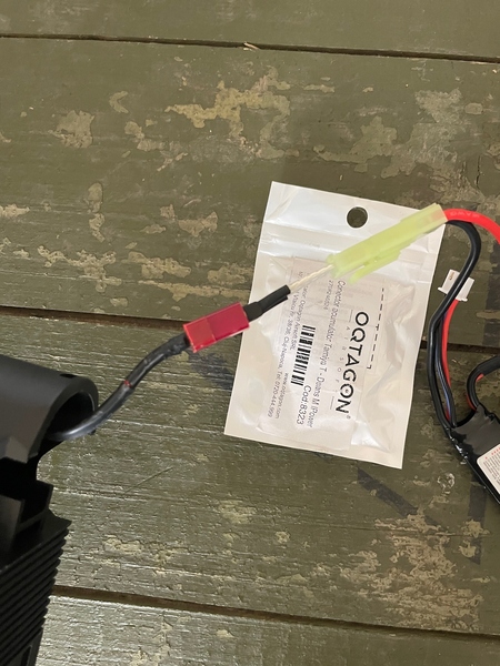 A real photo of Battery connector adapter Tamiya F - Deans M IPower by N (5)