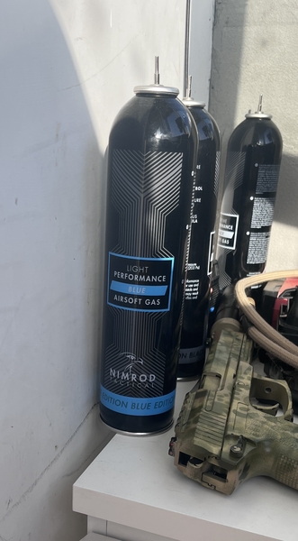 A real photo of Green Gas 500ml Blue Nimrod Light Performance by Frosty (1)