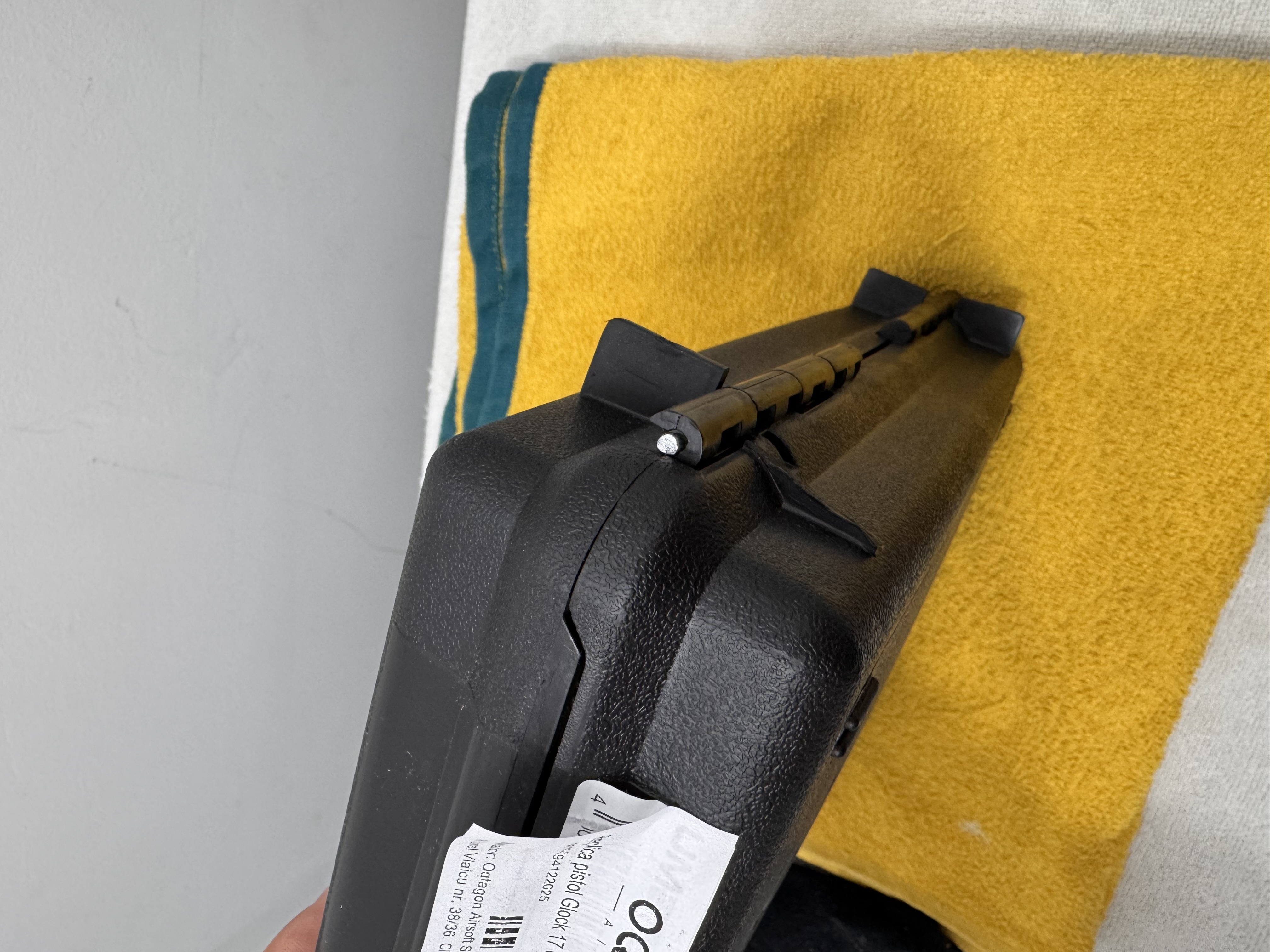 A real photo of Replica pistol Glock 17 Gen 5 T4E .43 cal Umarex by Nicolae Marius (1)