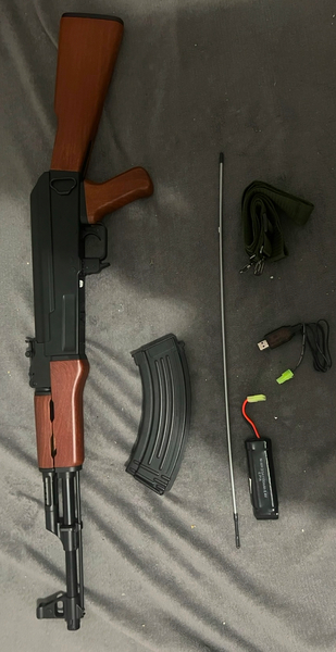 A real photo of Assault rifle AK47 Cyma (CM.522) by Radu (3)
