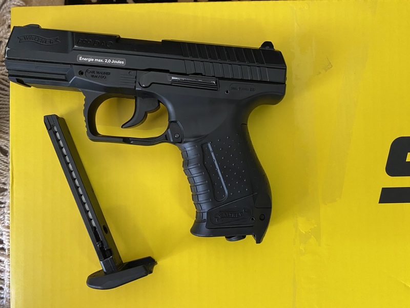 A real photo din Walther P99 DAO CO2 by Daniel Ivan (3)