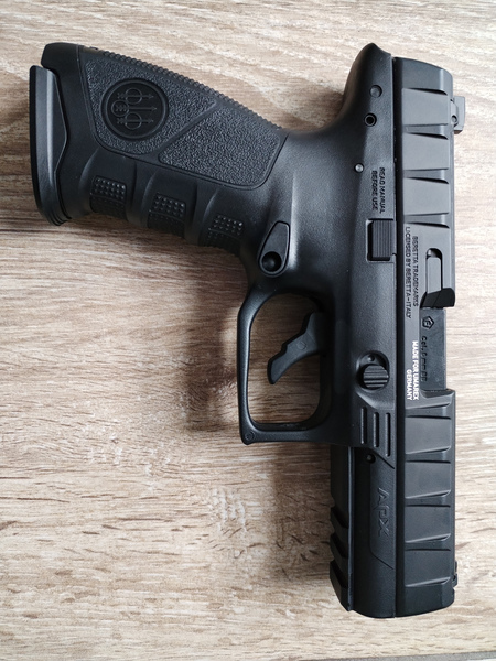 A real photo din Replica Beretta APX CO2 by N01B4ME (4)