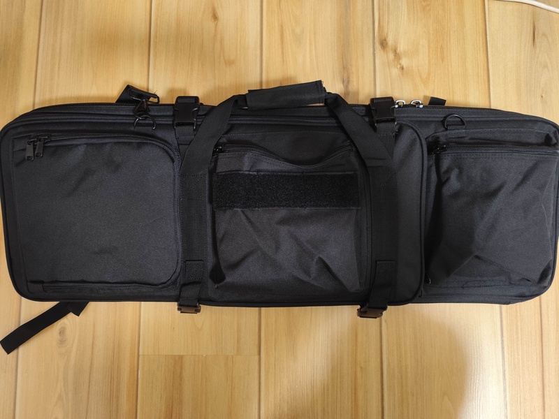 A real photo of Geanta transport 84 cm GFC Negru by Dinu (6)