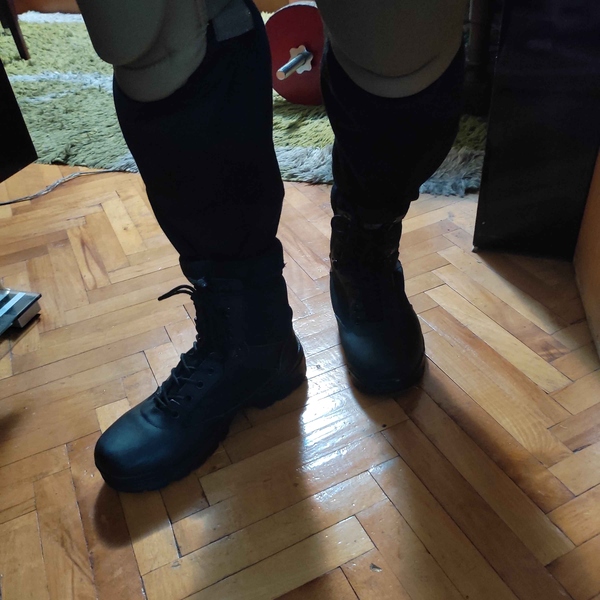 A real photo din Bocanci militari Mil-Tec Swat Negru 41 by Hans (2)