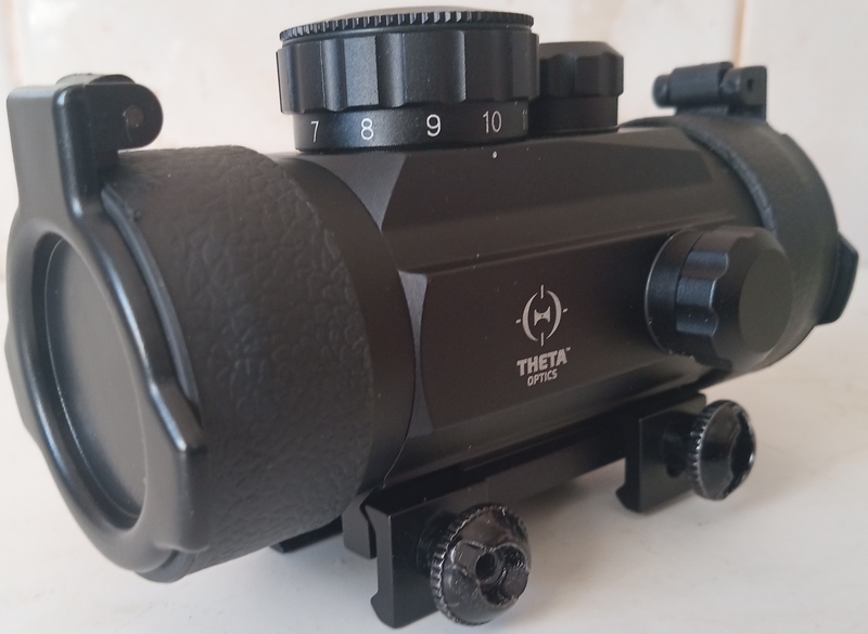 A real photo of Red Dot 1x30 Reflex Theta Optics by Petre (4)
