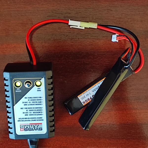 A real photo of Charger for LiPo 2S-3S Swiss Arms by Hans (3)