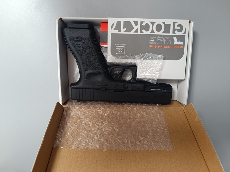 A real photo of Glock 17 GBB CO2 Umarex by David G. (4)