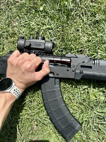 A real photo of Assault rifle CM.077 Cyma by Poip (3)