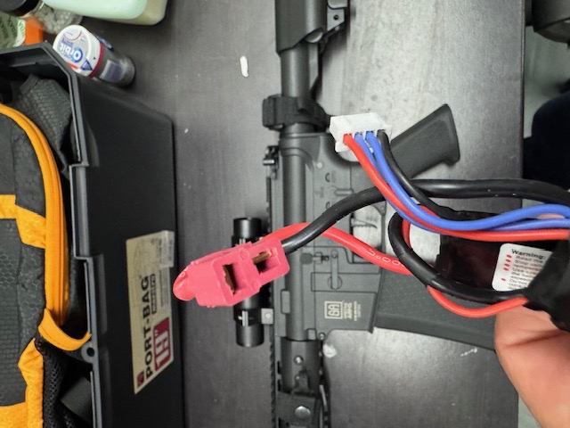 A real photo din Acumulator Li-Po 11.1V / 2200mAh 20/40C Deans 8Fields  by Bogdan (2)