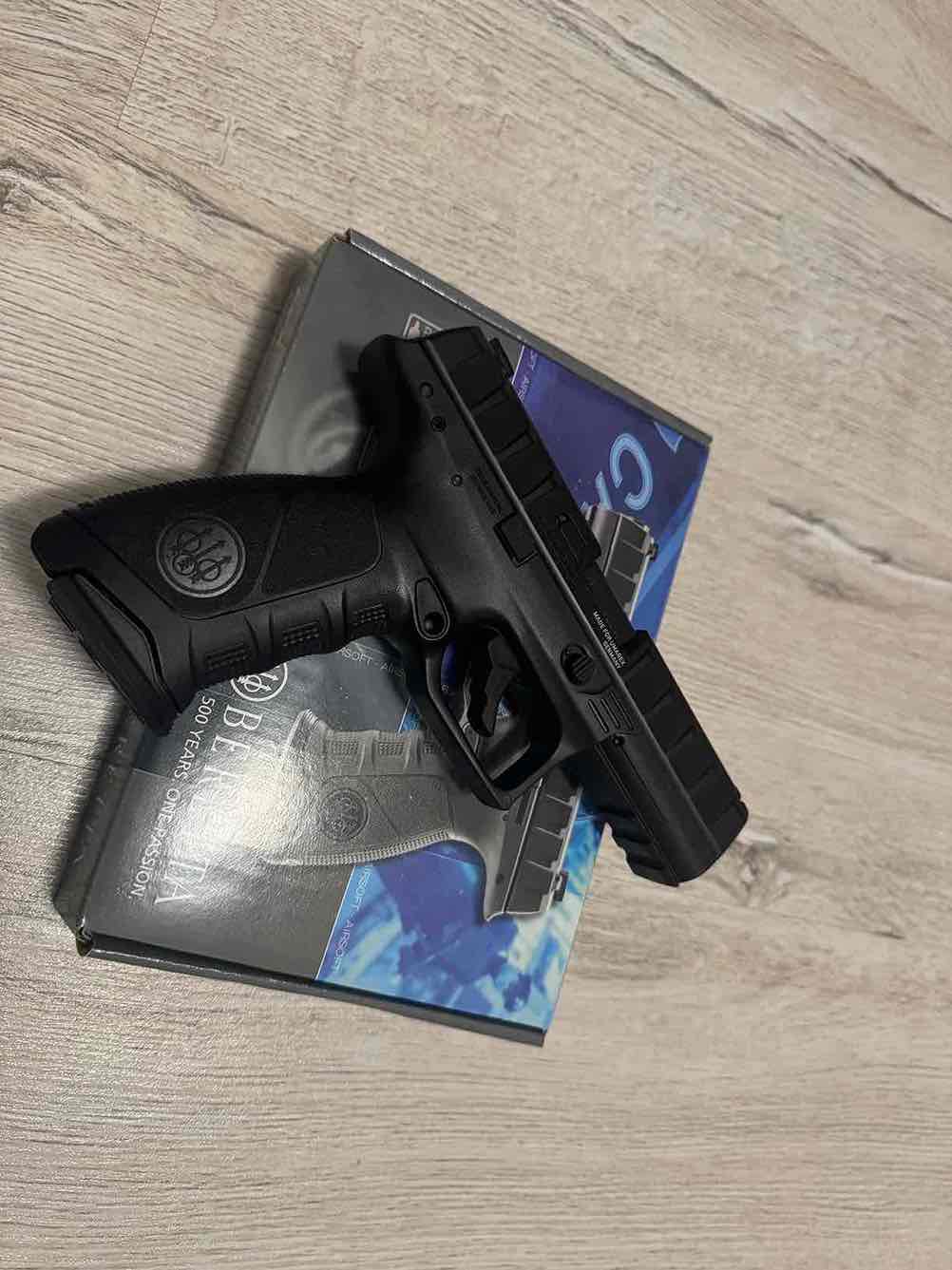 A real photo din Replica Beretta APX CO2 by Andrei (4)