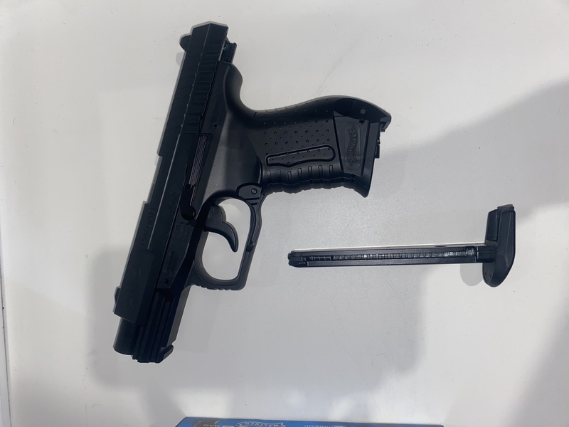 A real photo din Walther P99 DAO CO2 by Bengazi (1)
