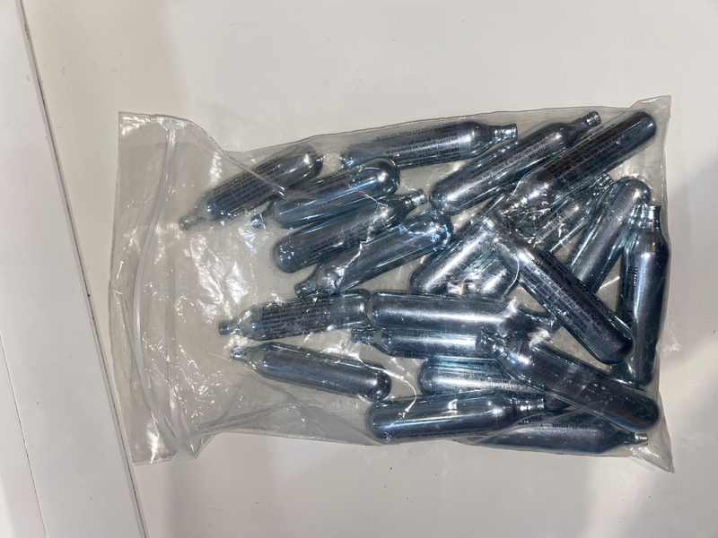 A real photo of Umarex CO2 patron, 12g  by Bengazi (2)