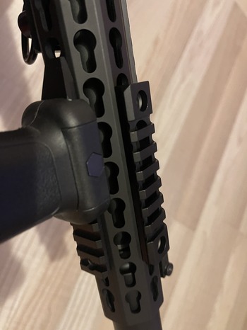 A real photo of KeyMod RIS rail 93 mm Vector Optics by Buliga (4)
